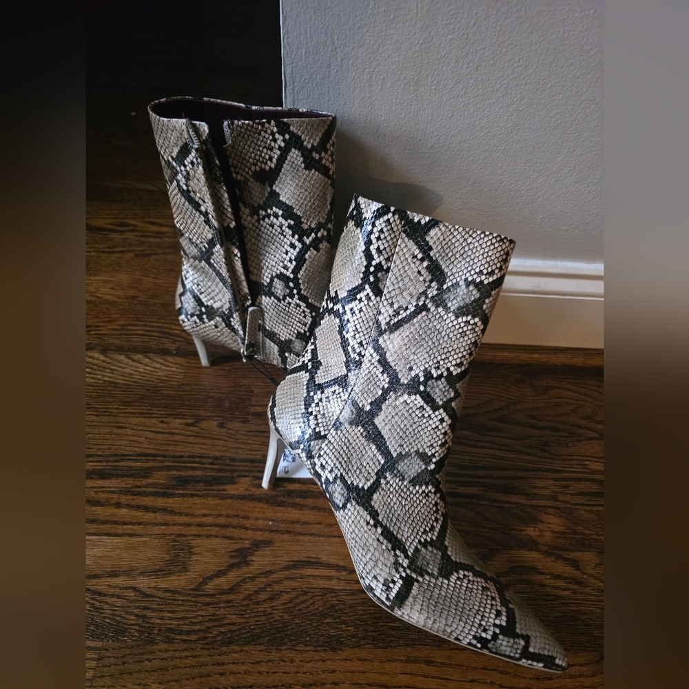 Snakeskin Patterned Women's Boots